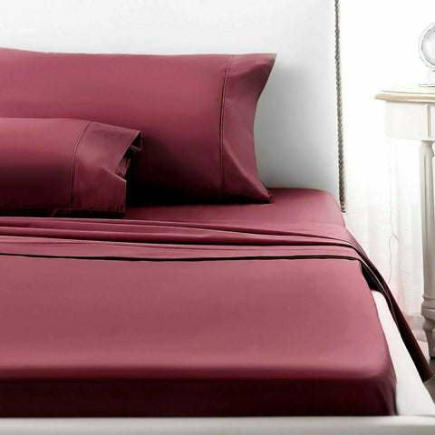 Comfy burgundy 1000 thread count bed sheets - bedding